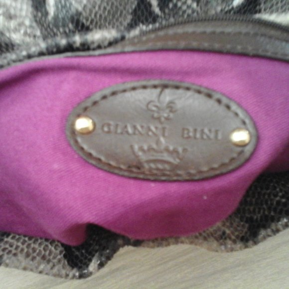 Gianni Bini Python Snake Shoulder Hobo Handbag. Size 14x15x3 - Picture 2 of 6